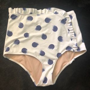 Kortni Jeane cascade bottoms size medium